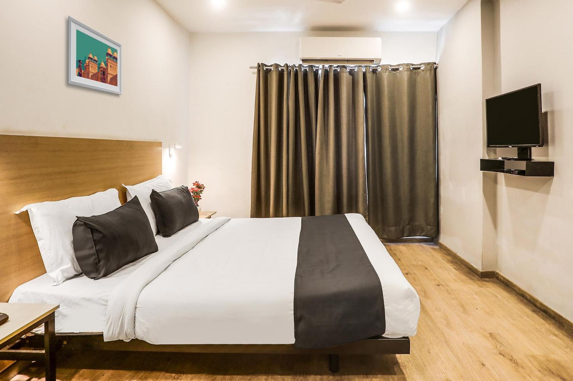 Townhouse Rajdhani Residency Sururnagar Exterior photo