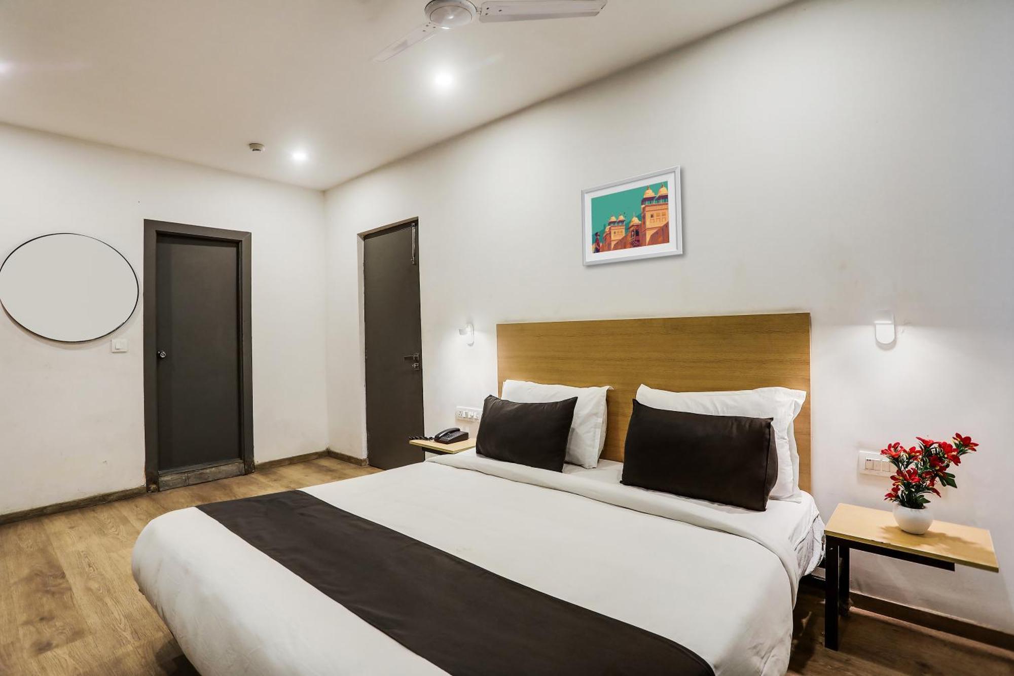 Townhouse Rajdhani Residency Sururnagar Exterior photo